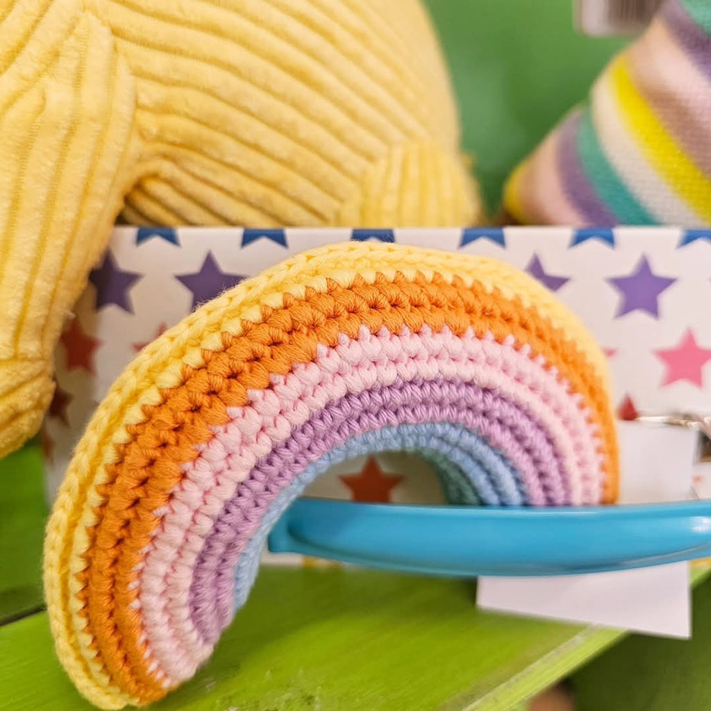 best-years-crochet-pastel-rainbow-in-front-of-star-box